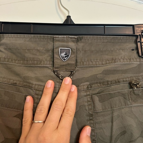 Men's Kuhl Camo Cargo Shorts - Picture 7 of 10